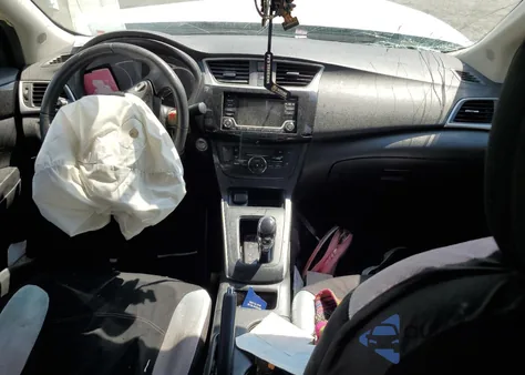 2018 Nissan Sentra S из США, поврежденный, VIN 252438